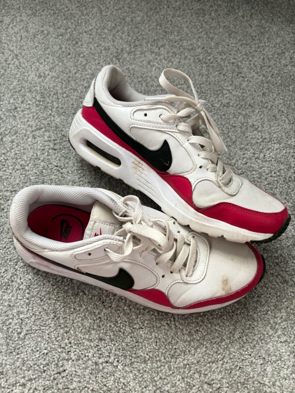 Nike White Black and Red Retro Runner Sneakers